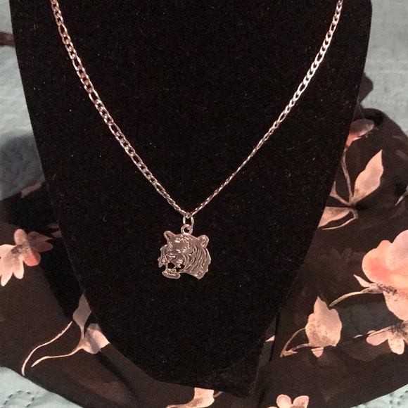 New Stainless Steel 🐯 Tiger Head 🐯 Necklace - Picture 3 of 10